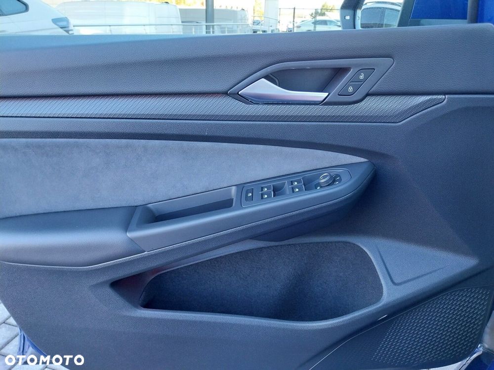 Volkswagen Golf - 12