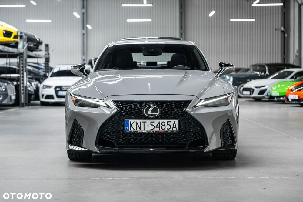Lexus IS - 4