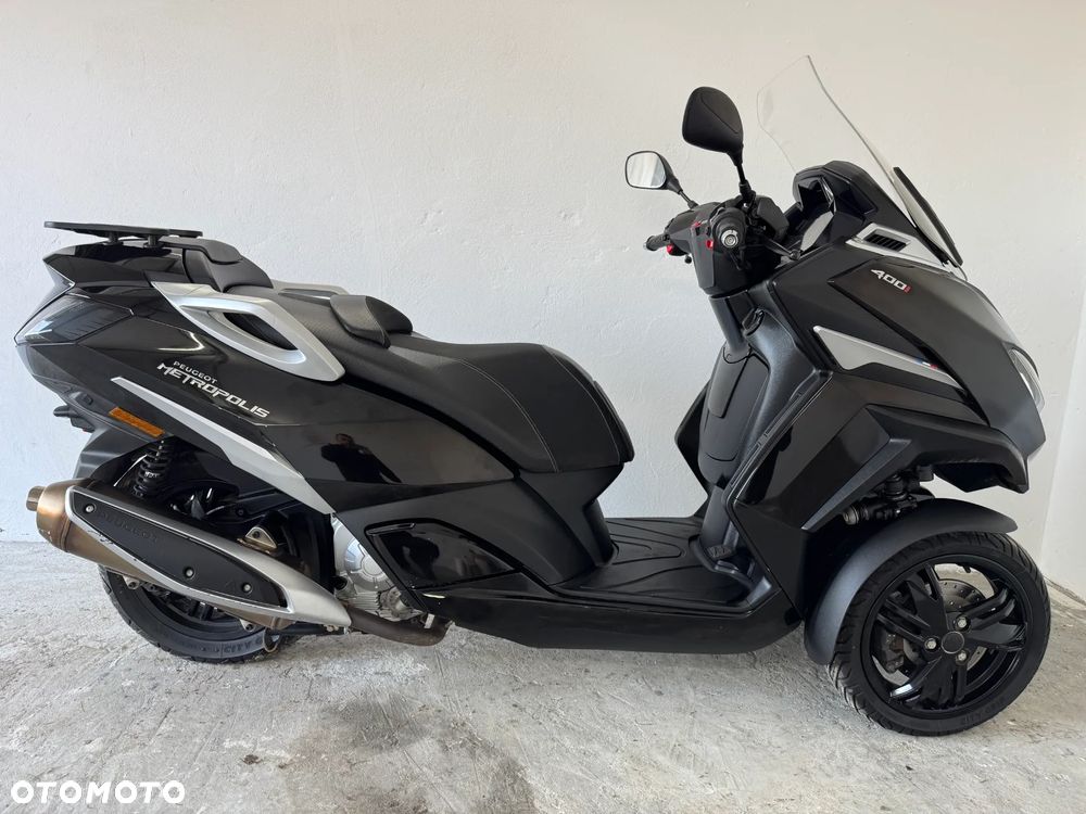 Peugeot Metropolis - 2