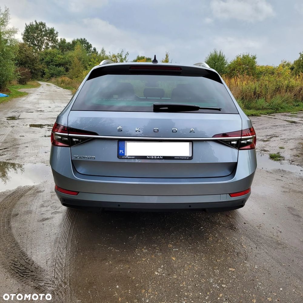 Skoda Superb 2.0 TDI SCR Style DSG - 8