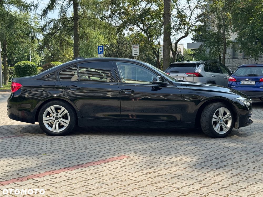 BMW Seria 3 318i - 8