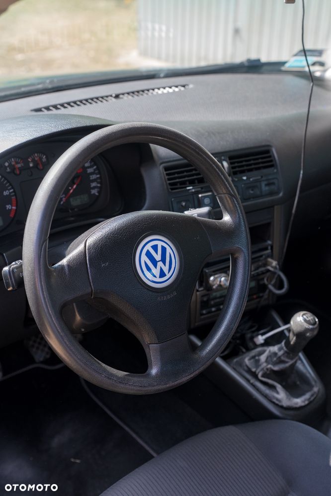 Volkswagen Bora 1.6 Basis - 12