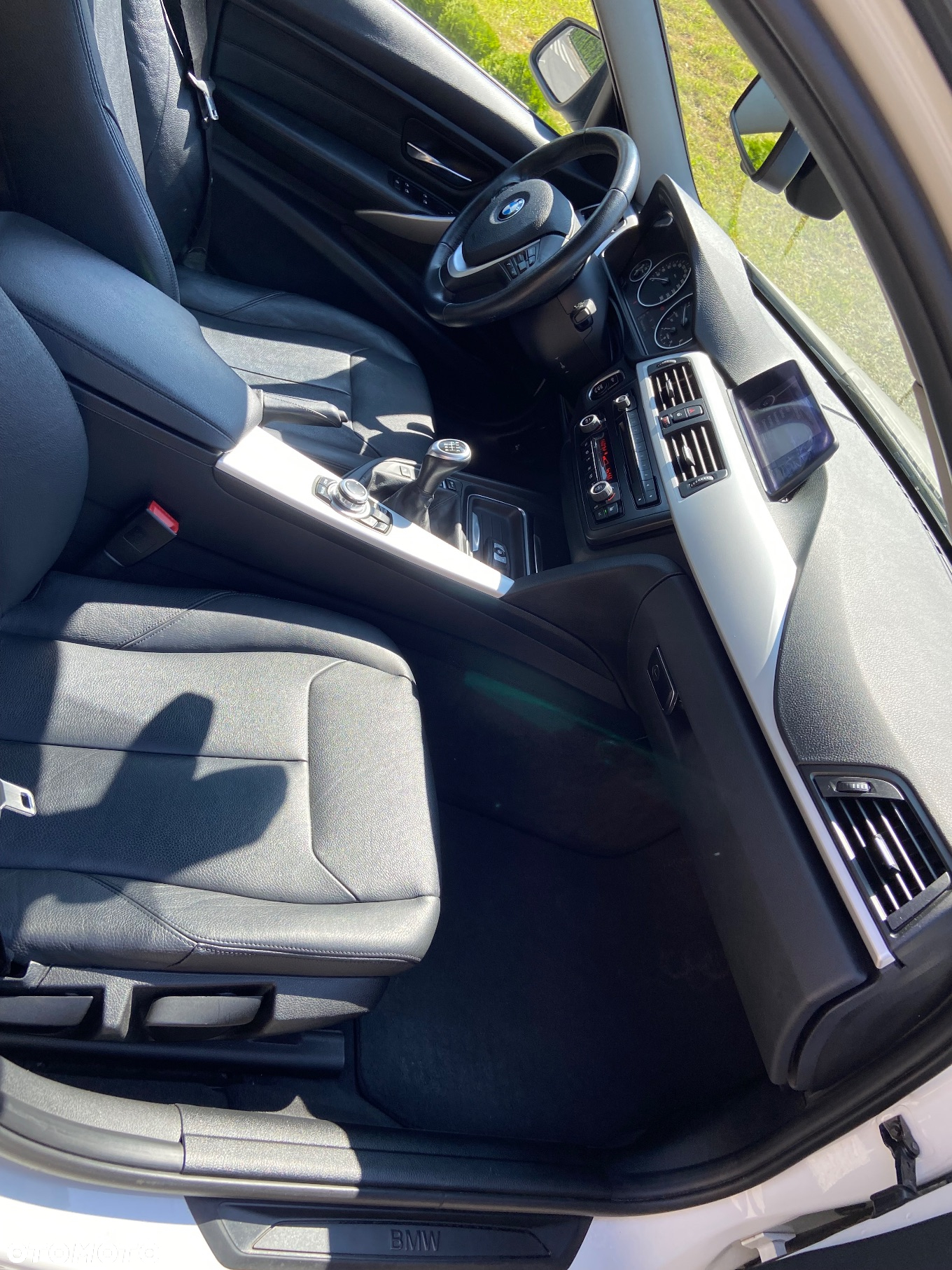 BMW Seria 3 318d Sport Line - 11
