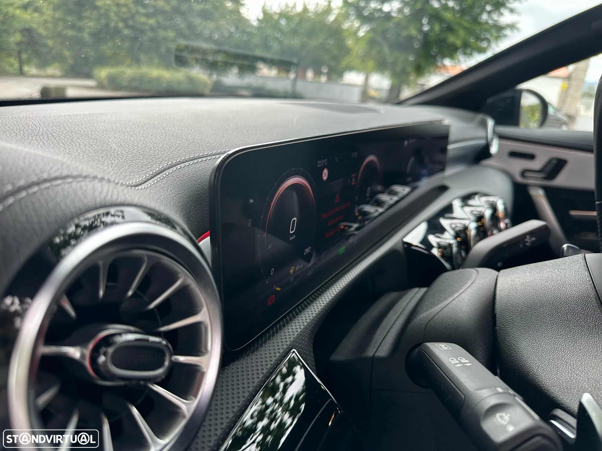 Mercedes-Benz CLA 250 e Shooting Brake AMG Line - 23