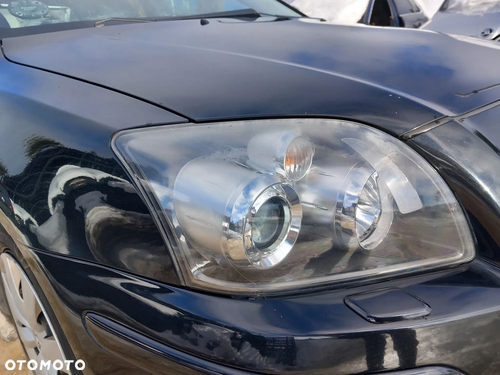 TOYOTA AVENSIS T25 LIFT LAMPA REFLEKTOR PRAWA PRZEDNIA PRAWY PRZÓD XENON - 2