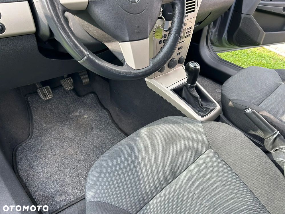 Opel Astra - 38