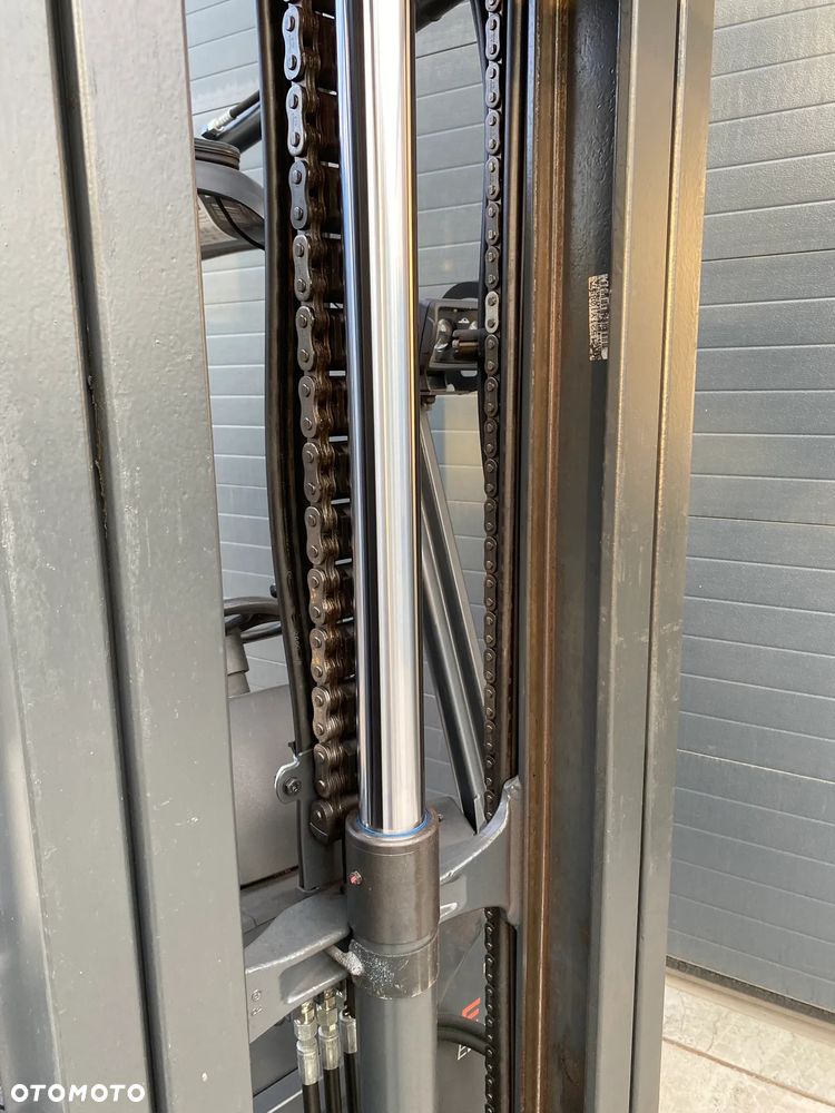 Linde E16 E18 E20 Li Ion TRIPLEX przesuw boczny KAUP ładowarka - 23