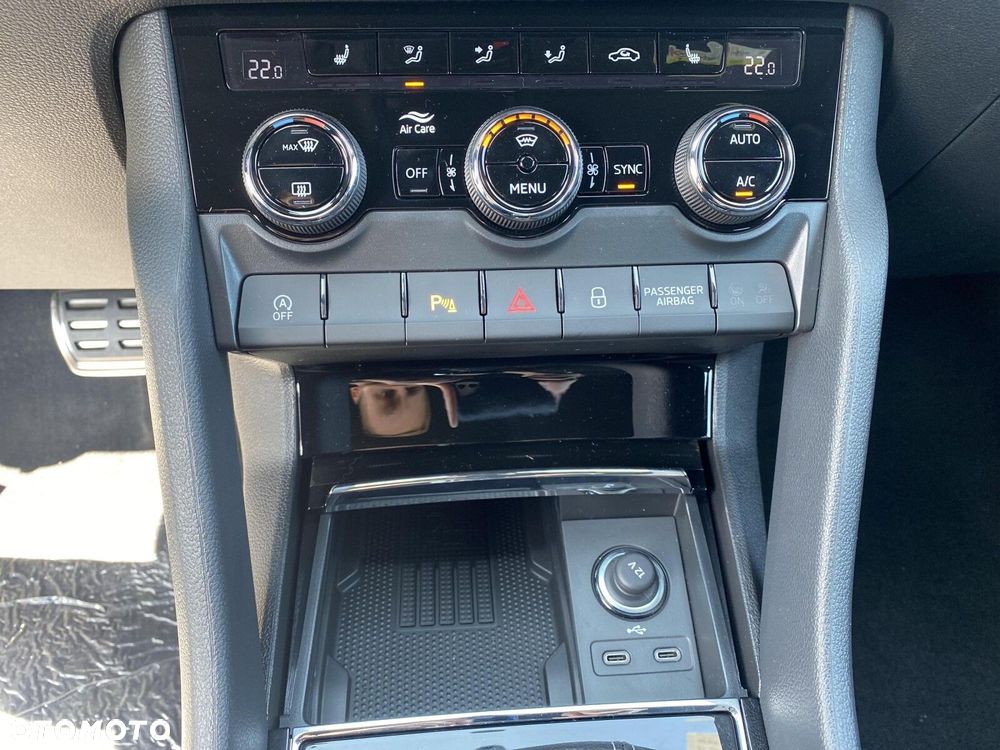 Skoda Karoq 1.5 TSI ACT Sportline DSG - 35