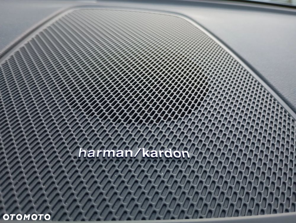 Volvo XC 60 B4 D AWD Ultimate Dark - 33