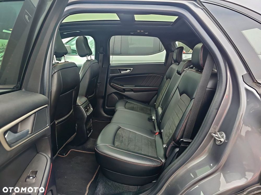 Ford Edge - 10