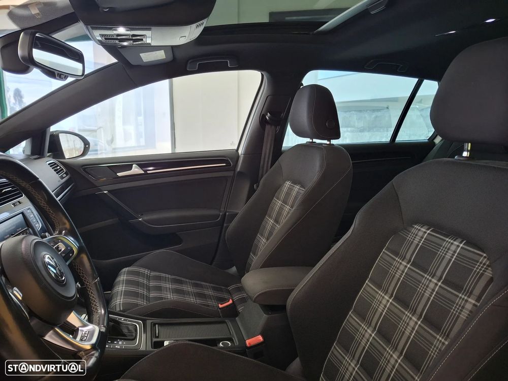 VW Golf 2.0 TDi GTD DSG - 9