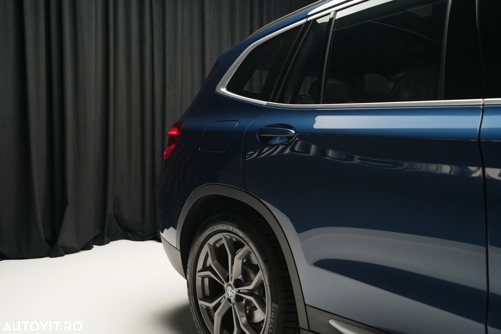 BMW X3 xDrive20d AT xLine - 32