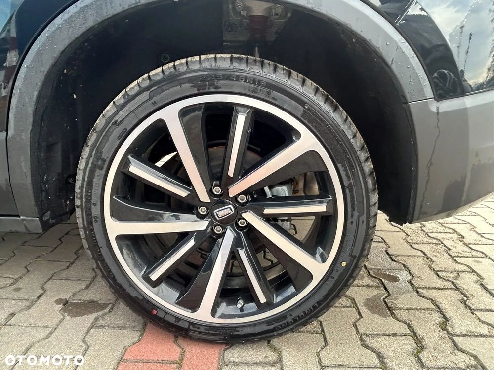 Bestune T77 - 17