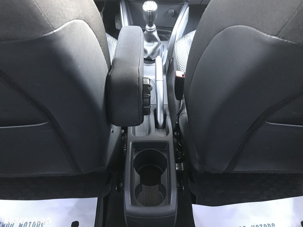 Dacia Duster 1.5 dCi 4x4 Prestige - 34