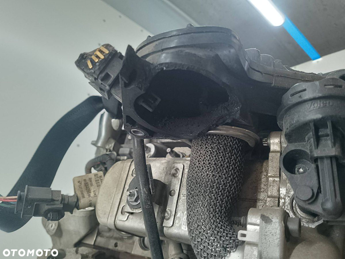 SILNIK CITROEN C4 PICASSO RH02  10DYYF 2.0 hdi - 4