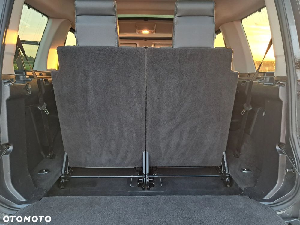 Land Rover Discovery SD V6 HSE - 33