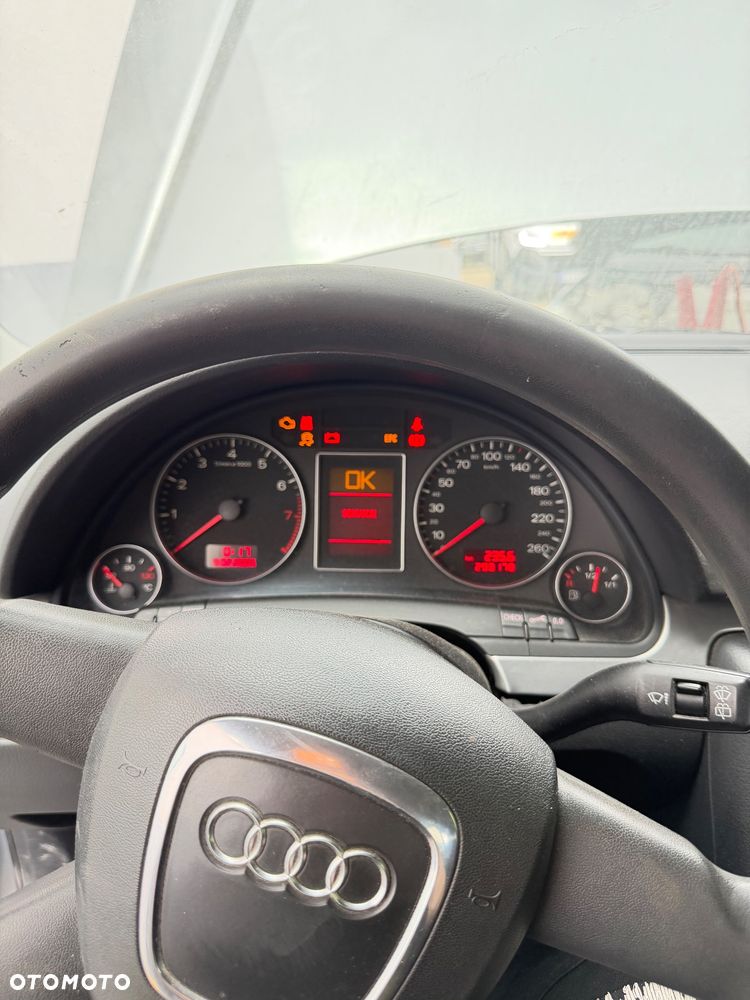 Audi A4 B7 2.0 B+Gaz 2005r cała lub na części - 1