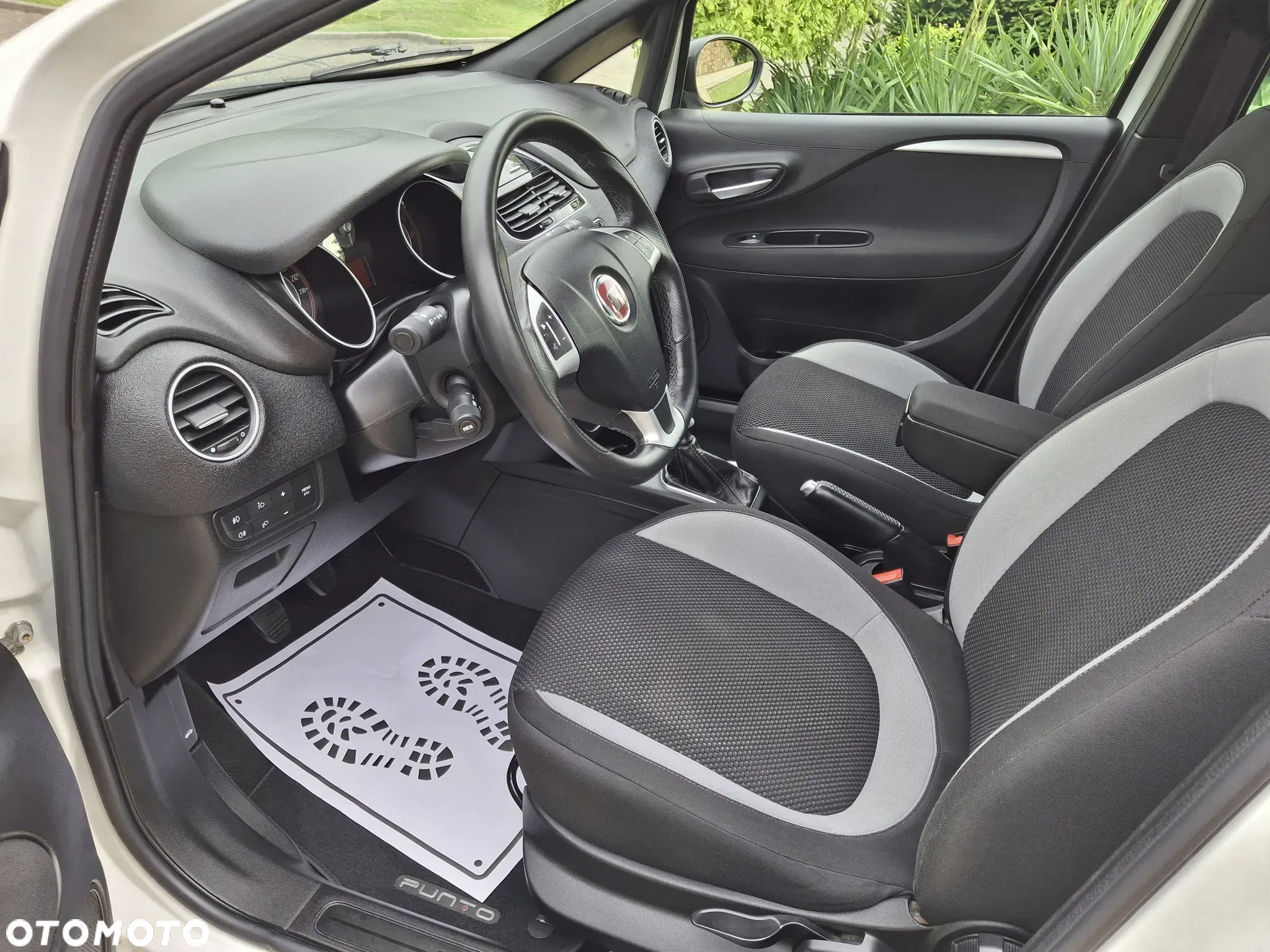 Fiat Punto 1.4 Easy Pakiet Easy Plus S&S - 16