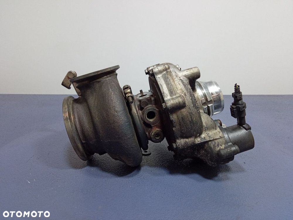 BMW X5 G05 4.4 V8 B44D TURBOSPRĘŻARKA 8681198 - 3