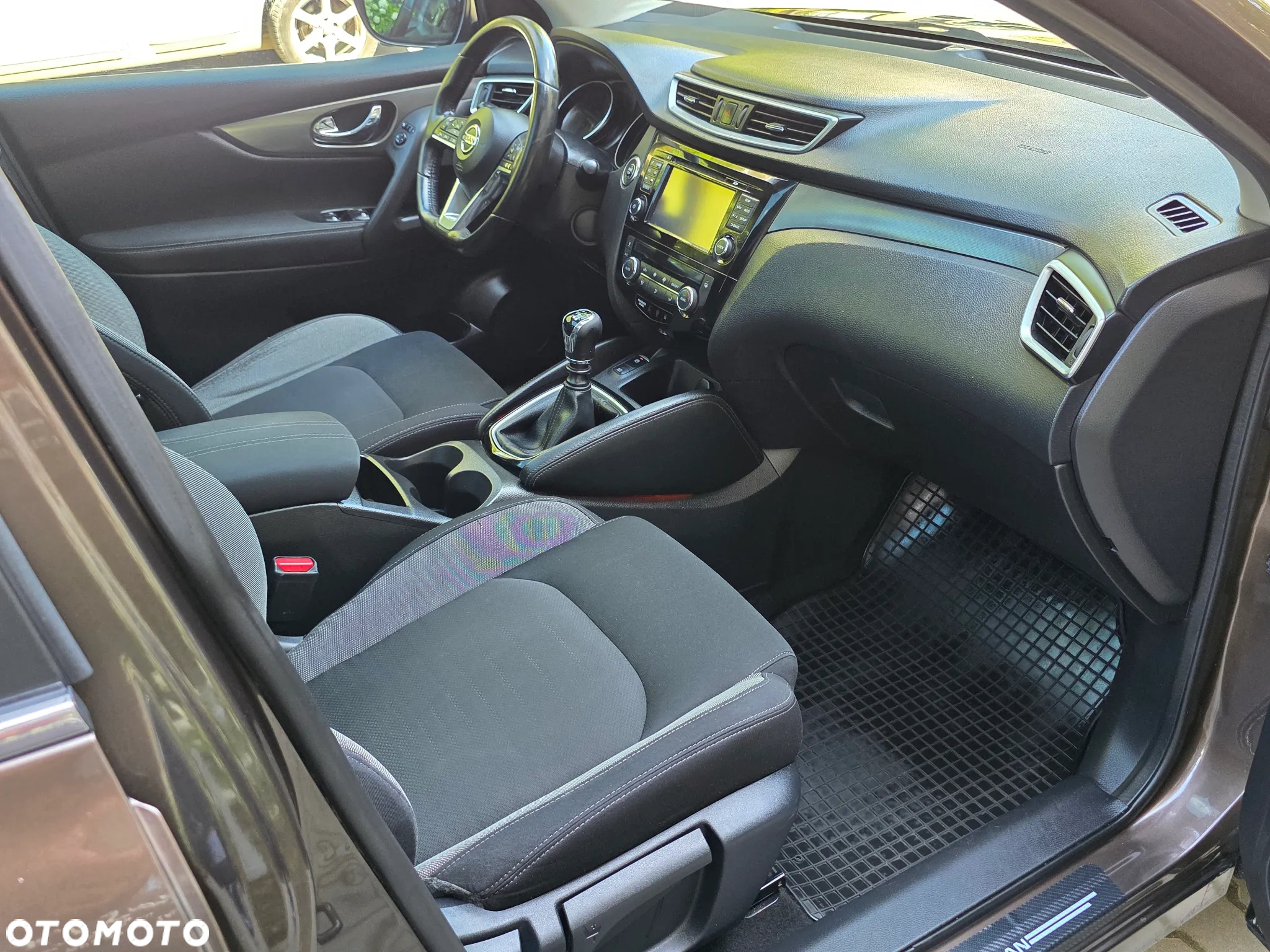 Nissan Qashqai 1.6 DCi 4x4 N-Connecta - 14