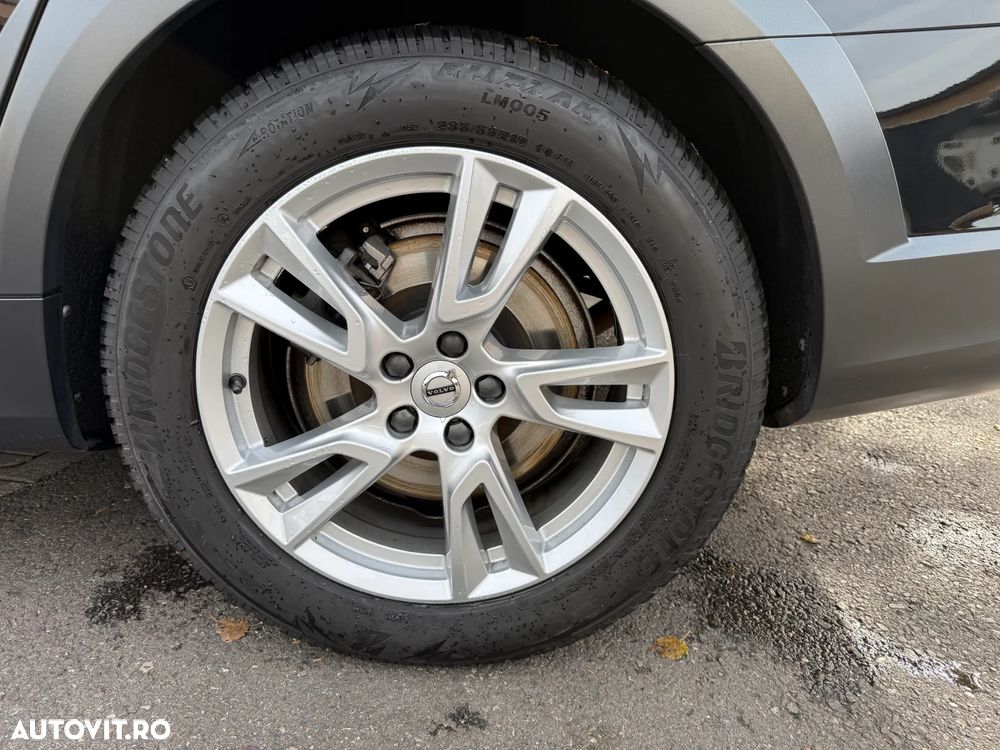 Volvo V90 Cross Country D5 AWD Geartronic Pro - 10
