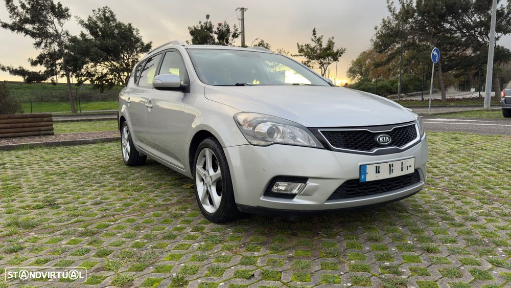 Kia Ceed SW 1.6 CRDi EX - 2