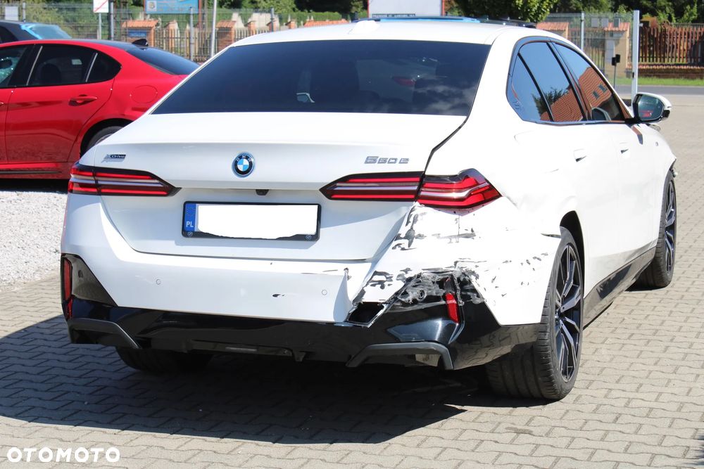 BMW Seria 5 550e xDrive PHEV M Sport - 7