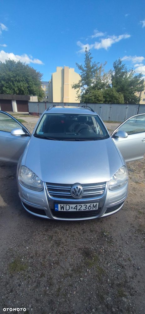 Volkswagen Golf - 1