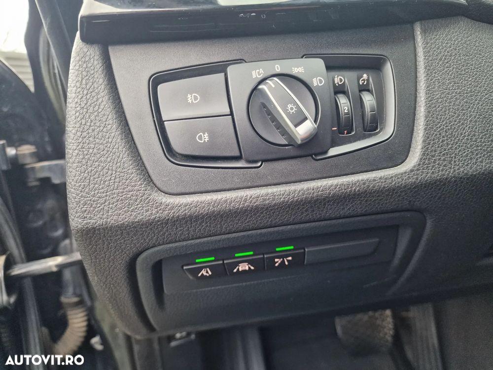 BMW Seria 3 320d xDrive AT - 26