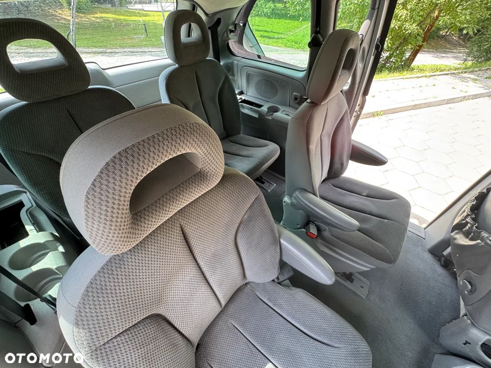 Chrysler Voyager - 13
