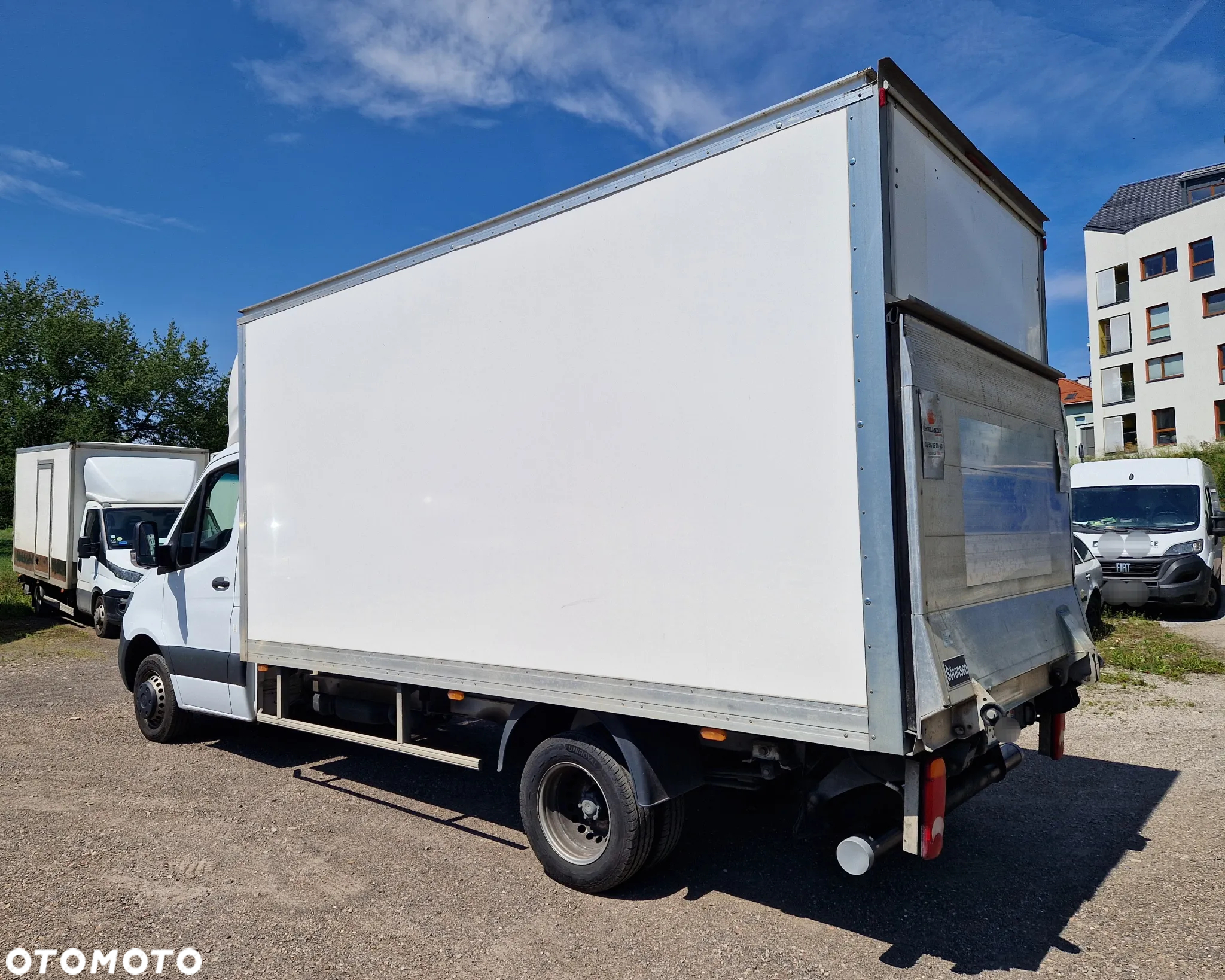 Mercedes-Benz Sprinter - 4
