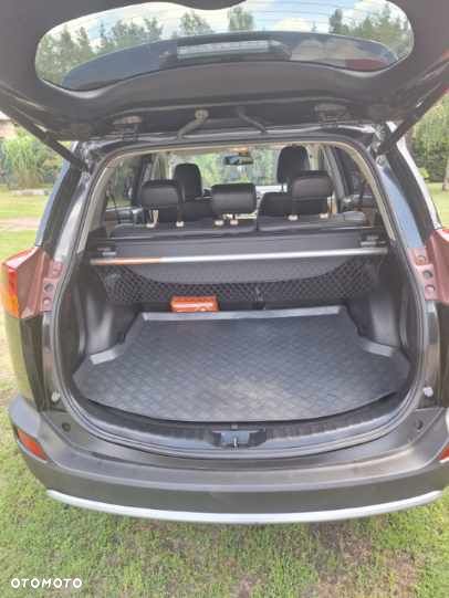 Toyota RAV4 2.0 D-4D Prestige - 8