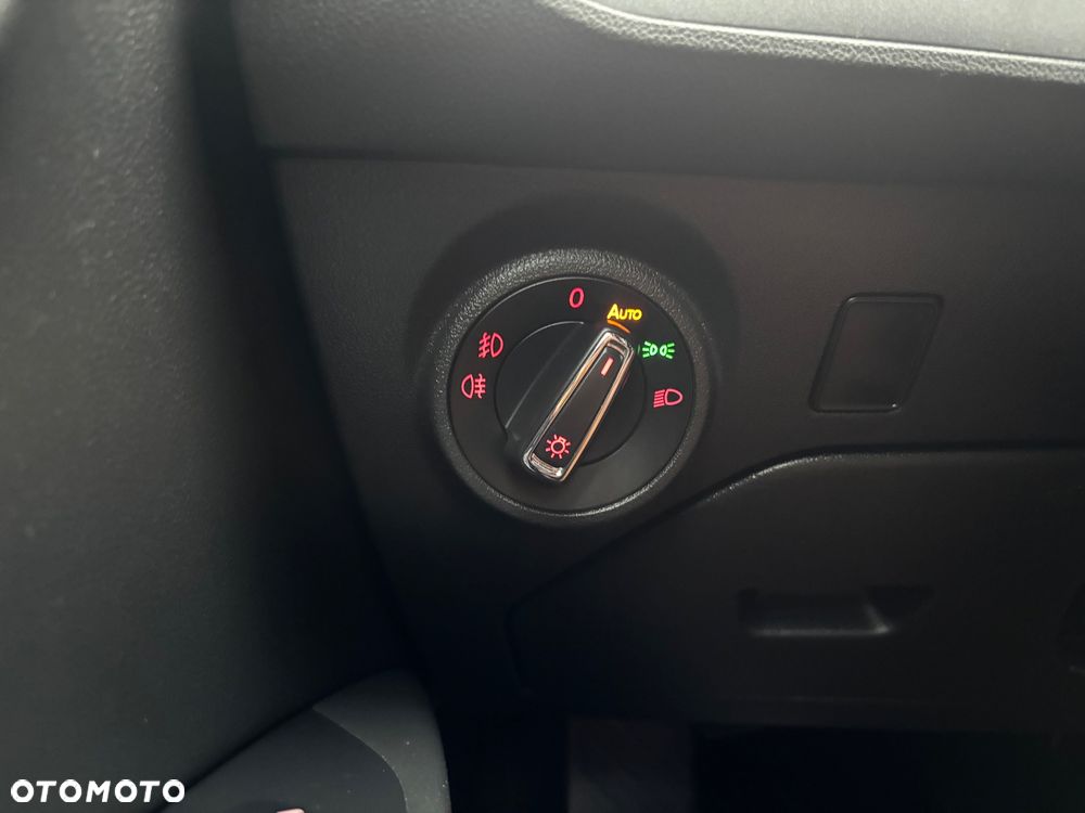 Seat Leon 2.0 TDI DPF DSG FR - 22