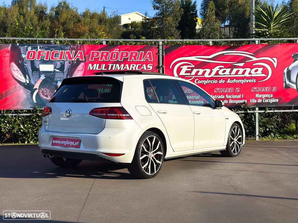 VW Golf 2.0 TDI GTD - 10