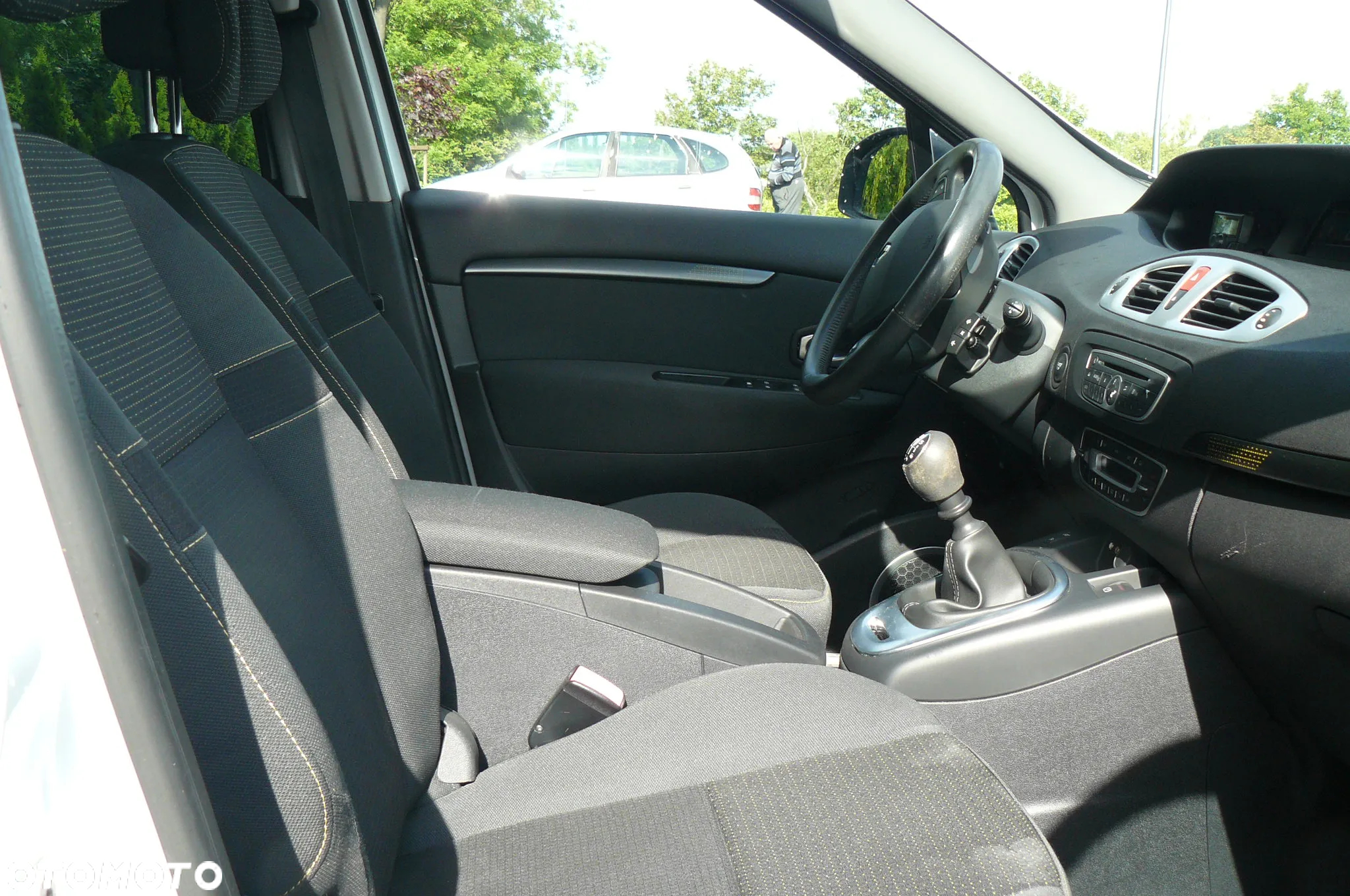 Renault Grand Scenic - 23