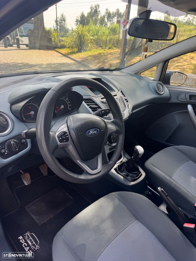 Ford Fiesta 1.25 Titanium - 10