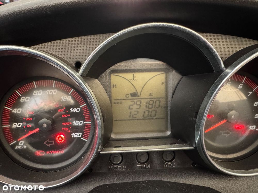 Kymco Downtown - 8