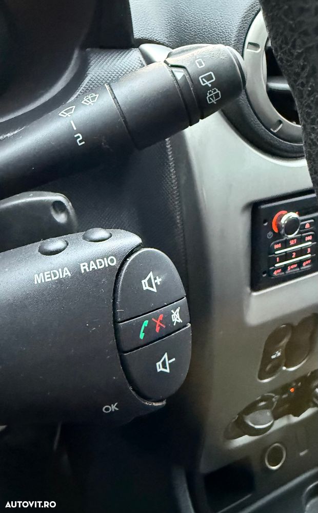 Dacia Duster 1.6 4x2 Laureate - 21