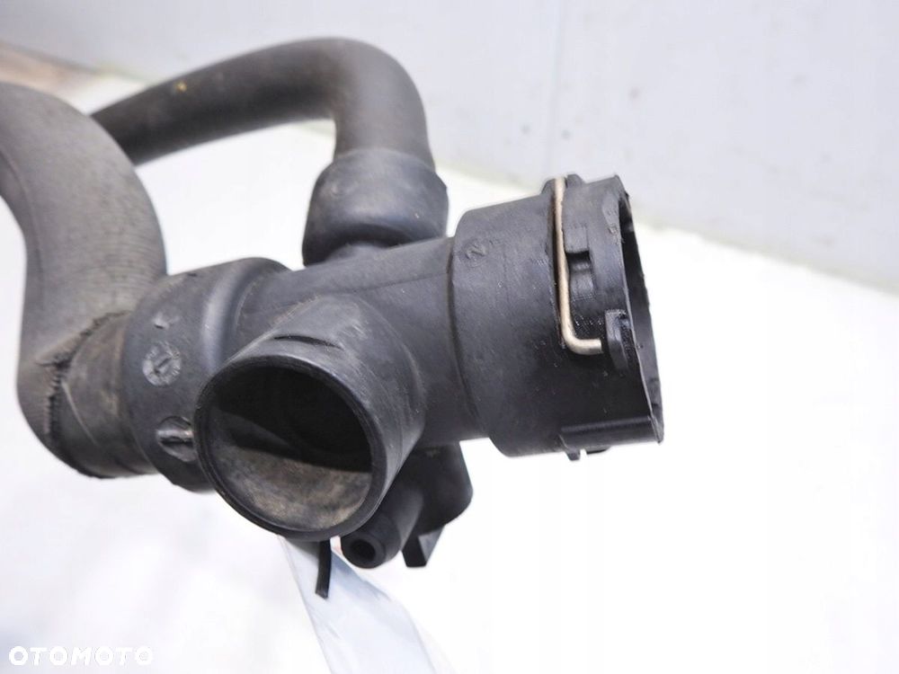 WĄŻ RURA WODY AUDI A4 B7 2.0 TFSI - 3