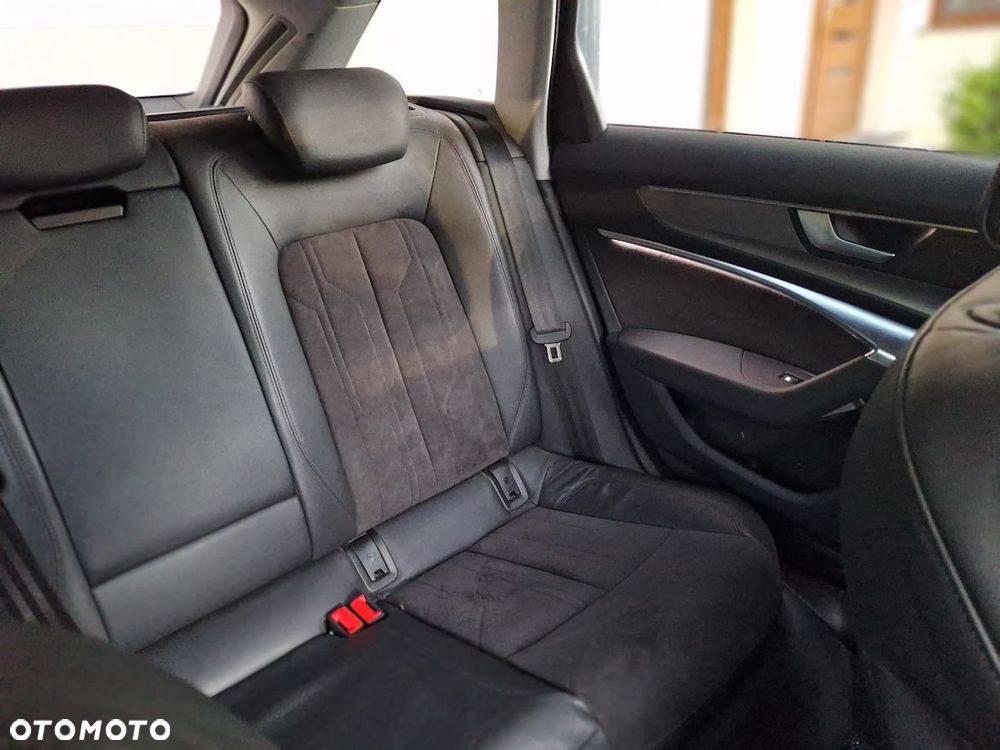 Audi A6 Avant - 16