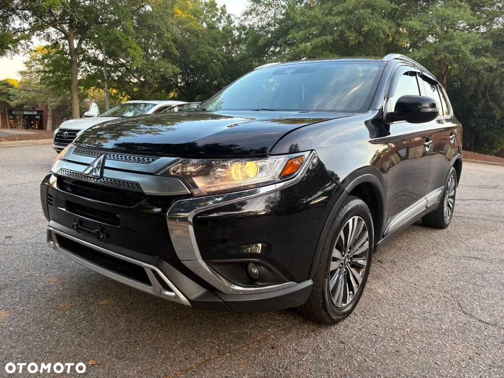Mitsubishi Outlander 2.4 4WD CVT Intense - 1