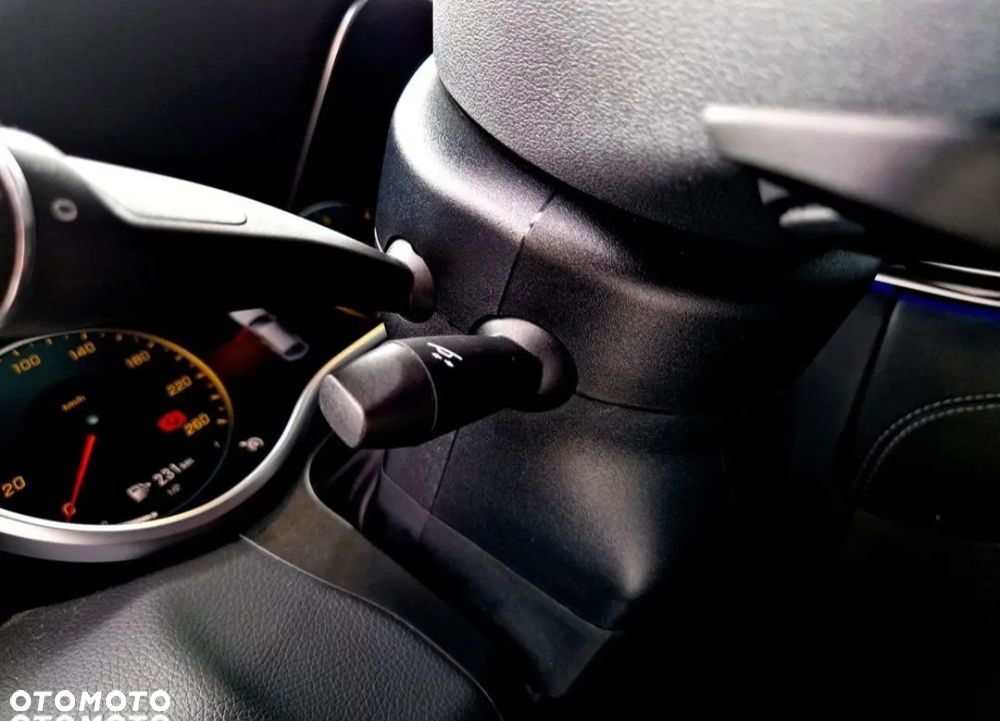 Mercedes-Benz GLC 200 d 4Matic 9G-TRONIC - 26