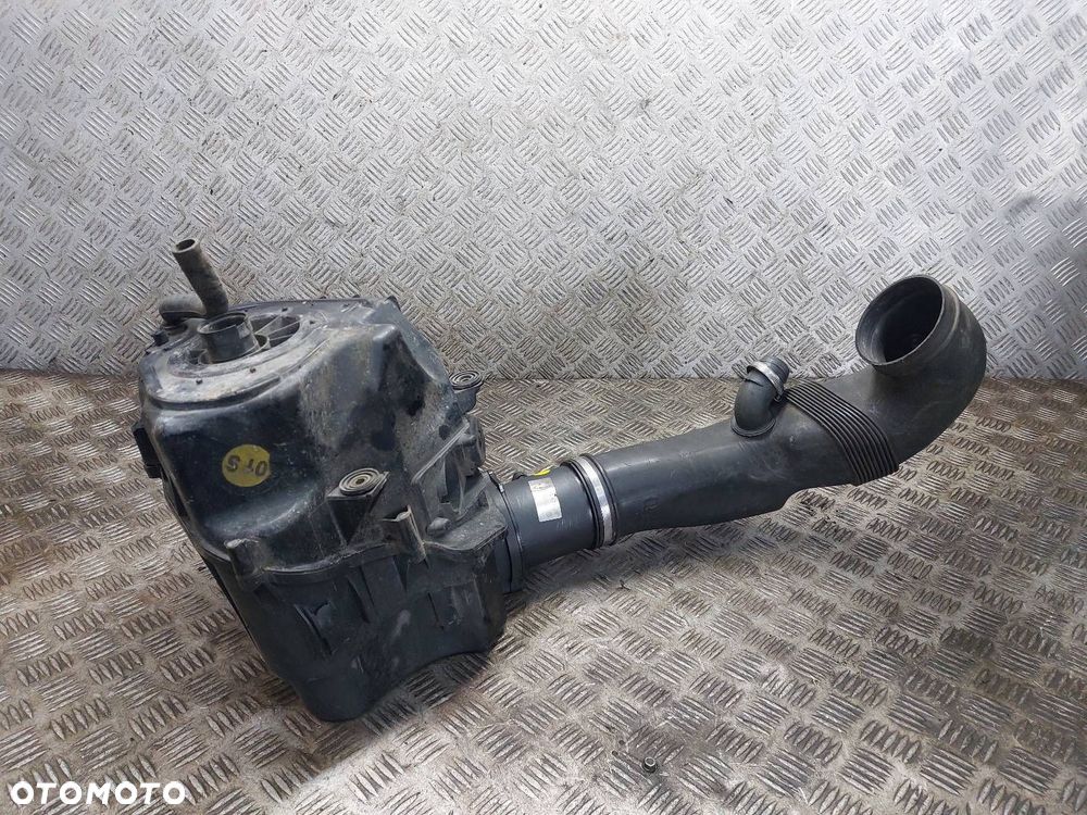 OBUDOWA FILTRA + PRZEPŁYWOMIERZ AUDI A8 D3 4.2 V8 077133835S 077133471J - 3