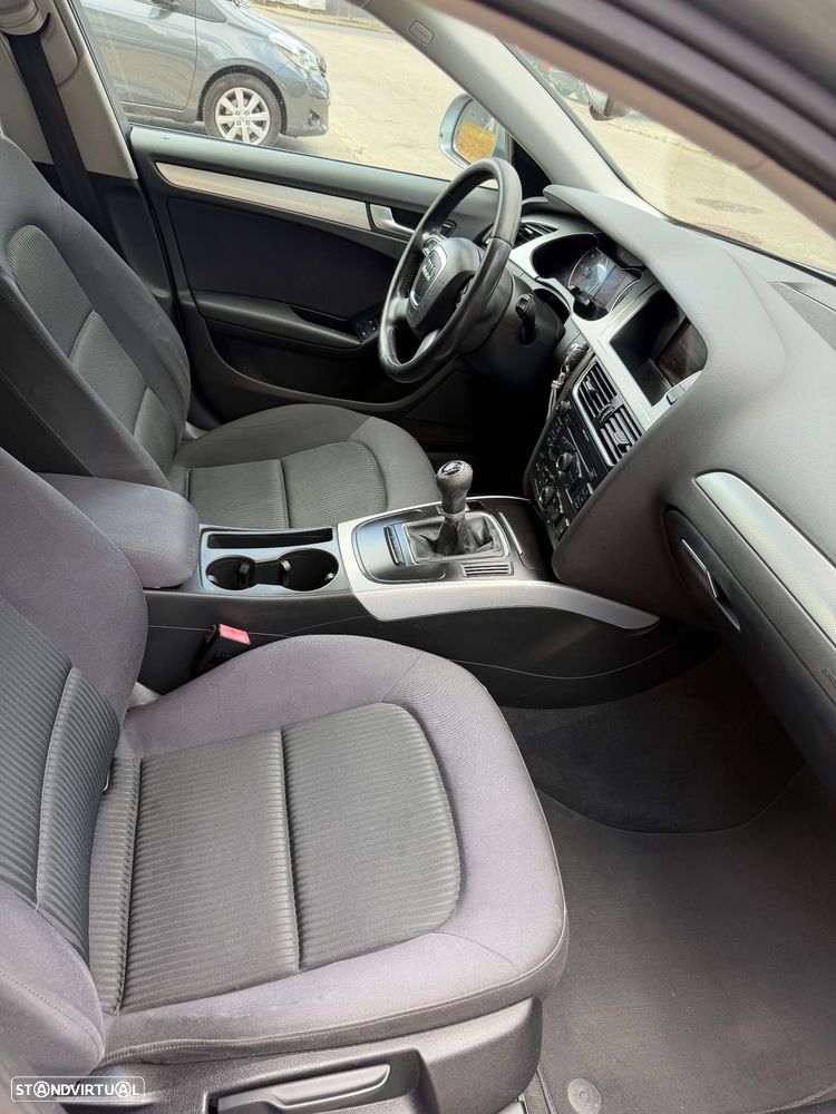 Audi A4 Avant 2.0 TDI - 8