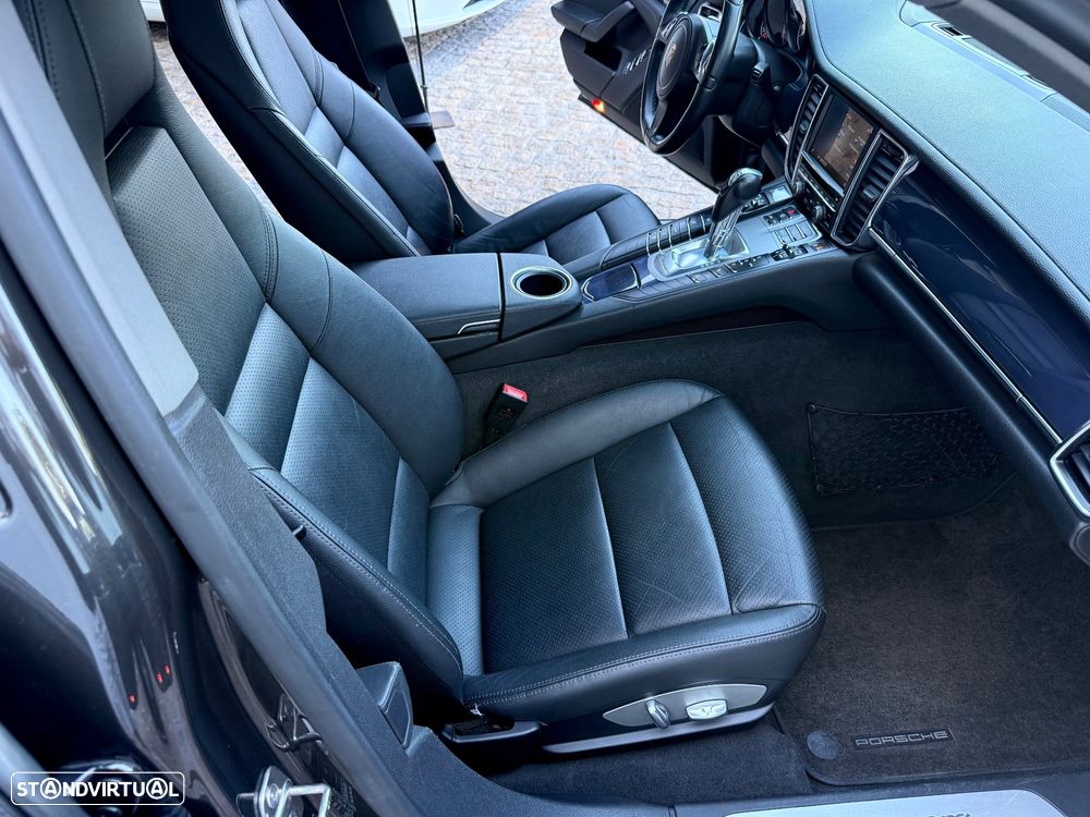 Porsche Panamera Platinum Edition - 50