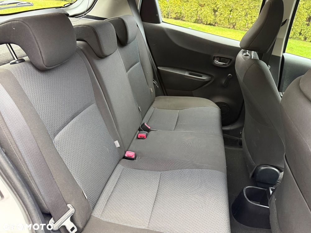 Toyota Yaris 1.5 VVT-i Style - 18
