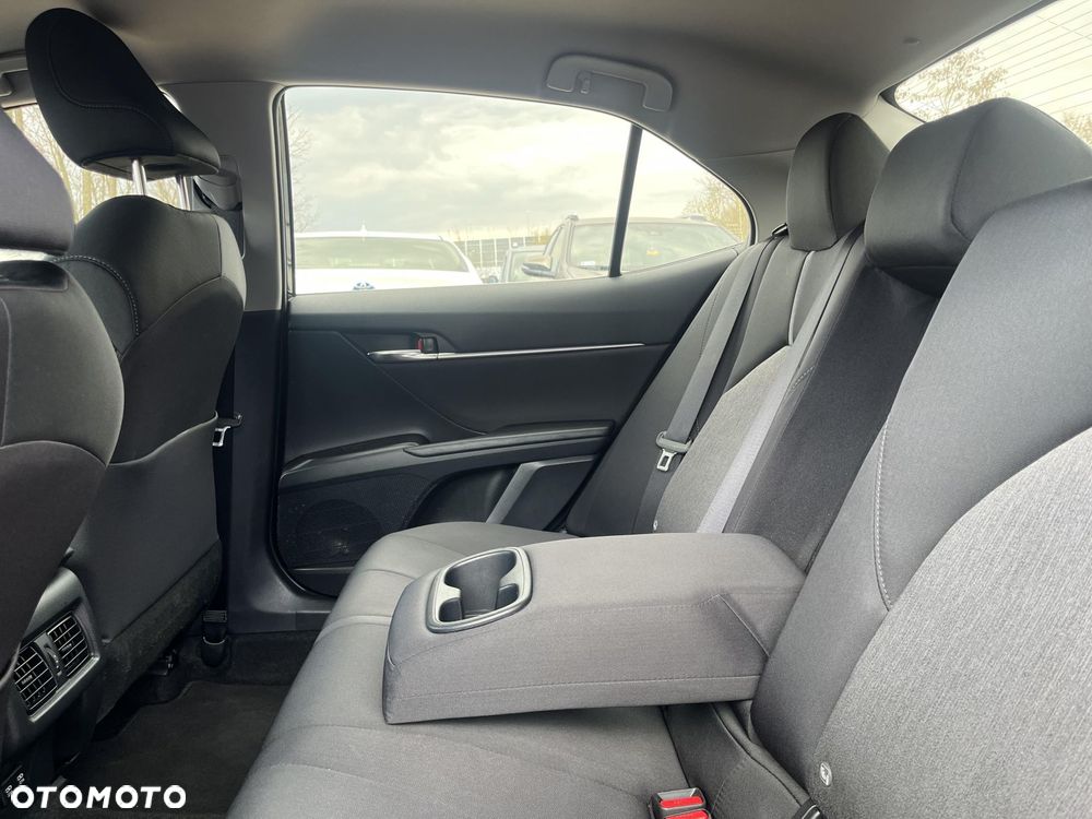 Toyota Camry 2.5 Hybrid Comfort CVT - 17