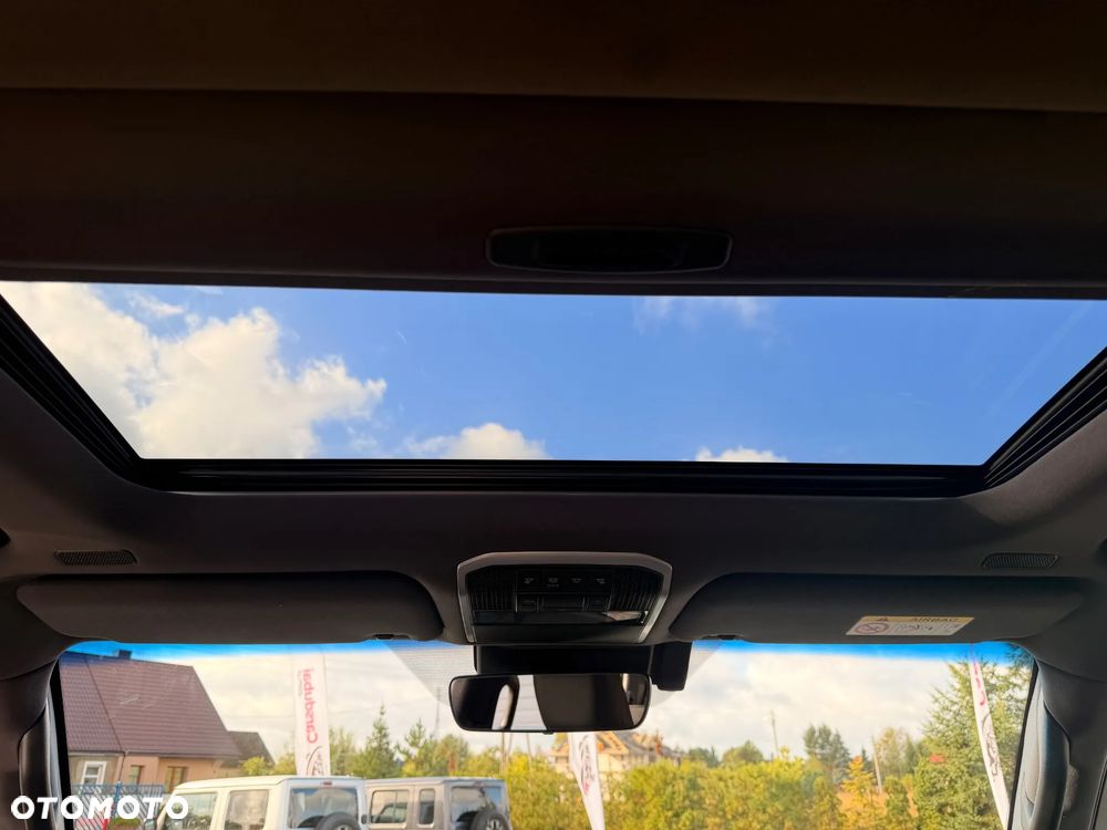 Toyota Land Cruiser - 16