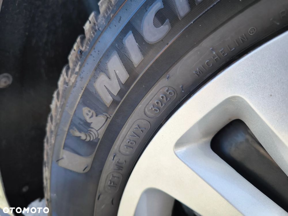 Opel Astra 1.4 T Elite - 26