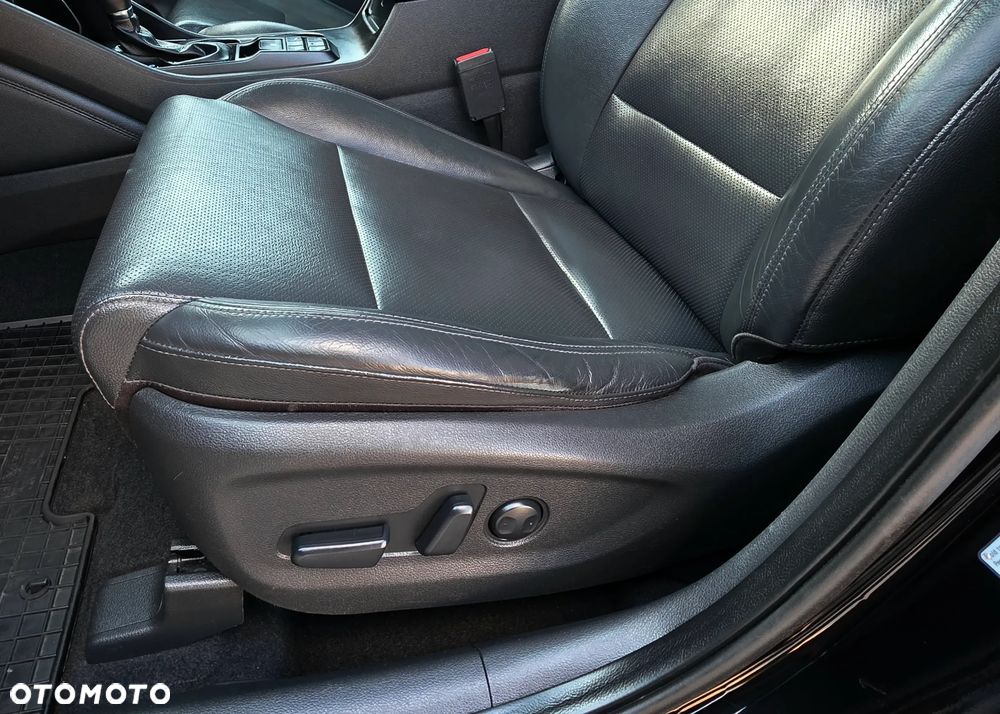 Hyundai Tucson 2.0 CRDI Premium 4WD - 26